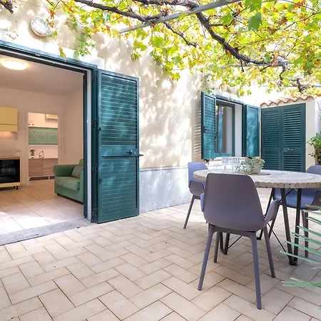 Sardinia Re - Residenza Gli Ulivi Apartment