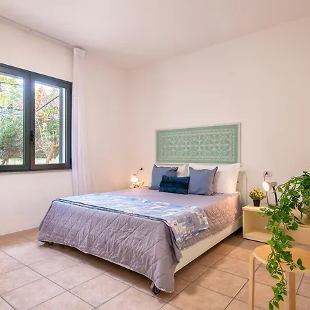 Sardinia Re - Residenza Gli Ulivi Apartmán *
